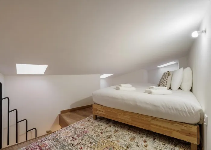 The Station By Minho's Guest *